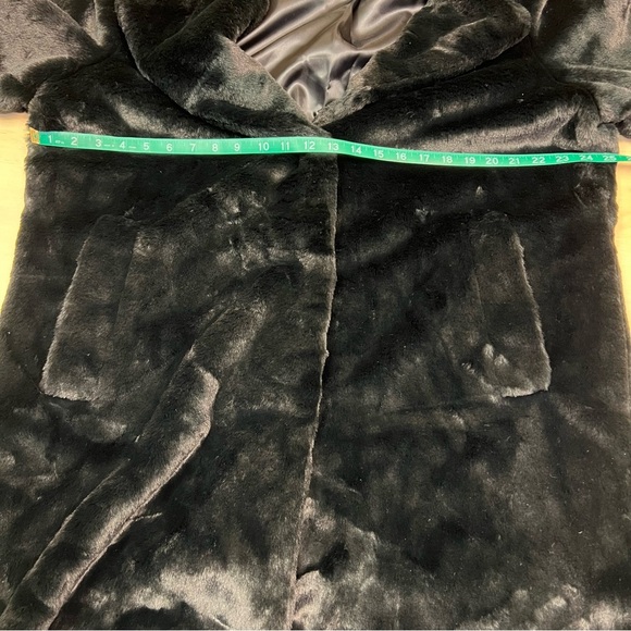 DKNY Women’s Black Front Button Down Faux Fur Jacket Coat Size XL - Picture 11 of 13